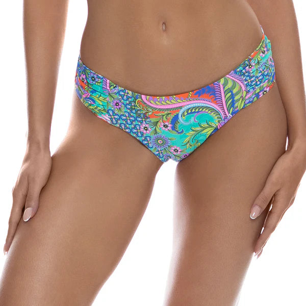 Luli Fama, In the Groove, Scrunch Side Full Bottom